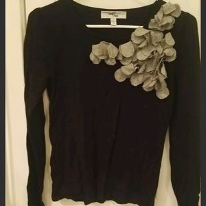 One 7 six black sweater S